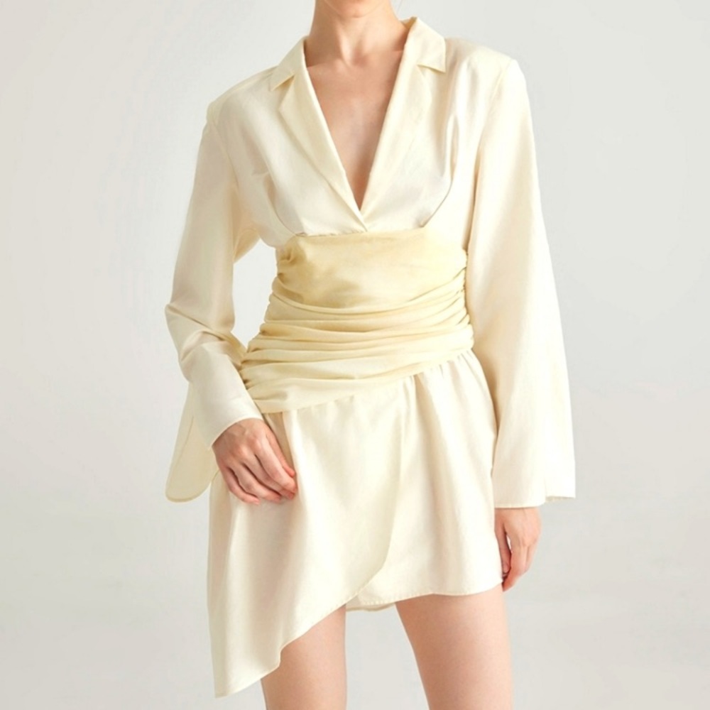 NWT Silk Maison ivory/light yellow pleated belt long sleeve, mini dress size L.